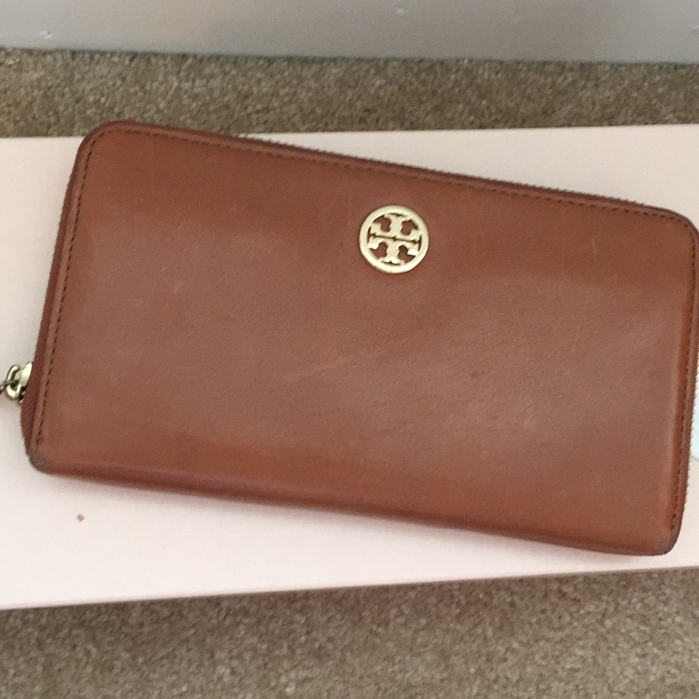 Tory Burch Continental Wallet